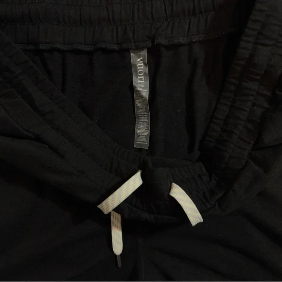 Vuori Joggers with White Drawstring - Picture 3 of 5